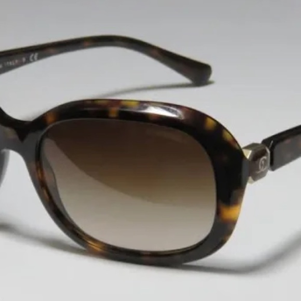 Chanel women's sunglasses 5286 c.714/S5 56-18 135 3N Havana Brown gradient